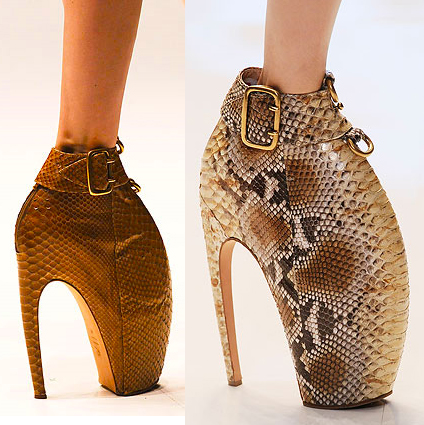 Alexander McQueen, imperdível, em NY ou pelo site